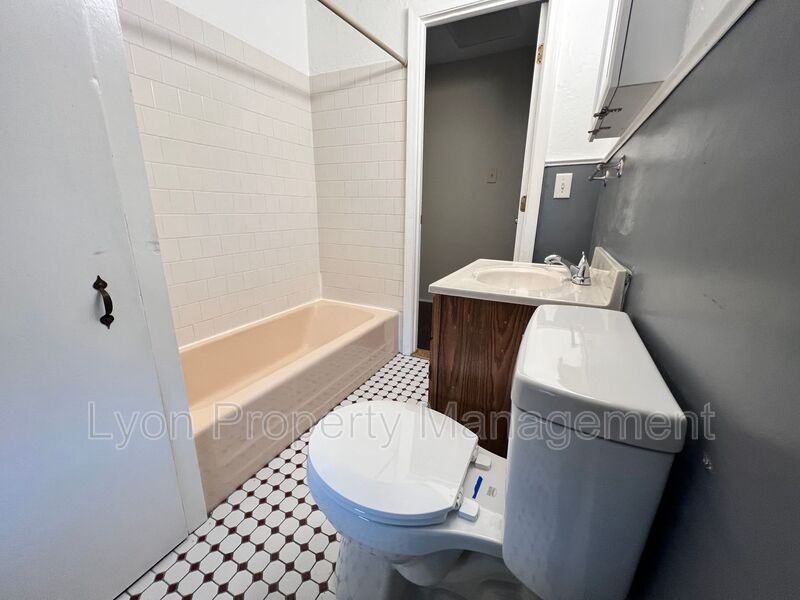 30 Laurel Hill Ave #39B - Photo 6 of 12