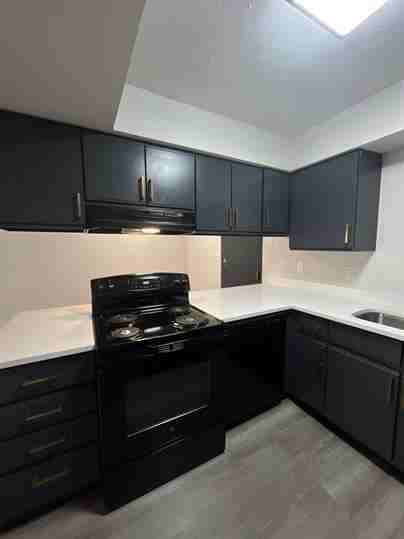 2323 T - Photo 2 of 8