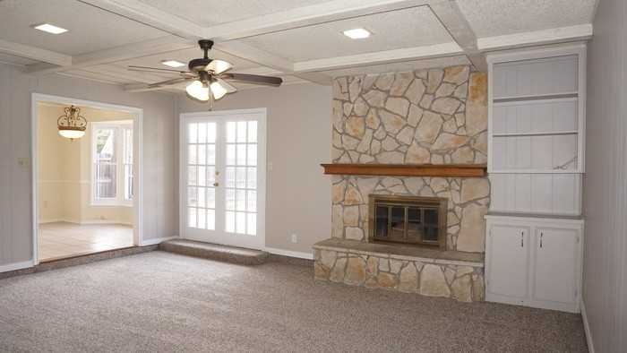 2707 Kidd Dr - Photo 2 of 20