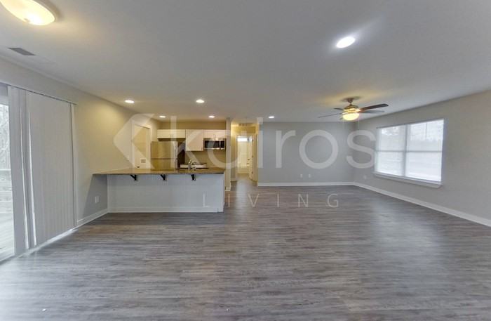 1420 14th St - Photo 3 of 20
