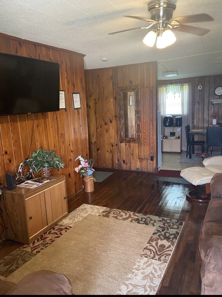 2708 N G St #NA - Photo 2 of 7