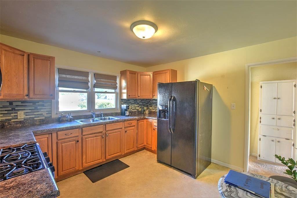 11 Nolen Dr #1 - Photo 4 of 22