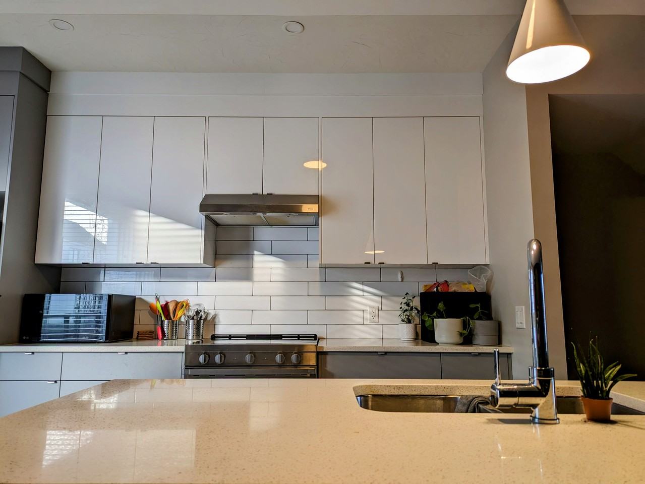 3549 69 Street Northwest - Photo 4 of 8