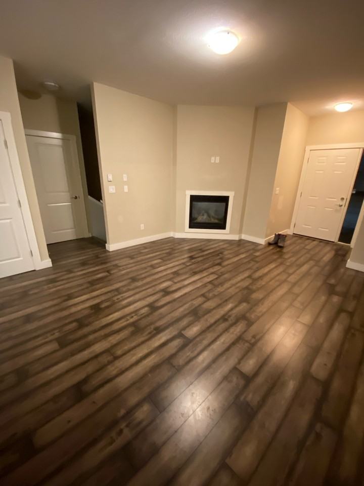 11022 102 Ave #11022 - Photo 2 of 16