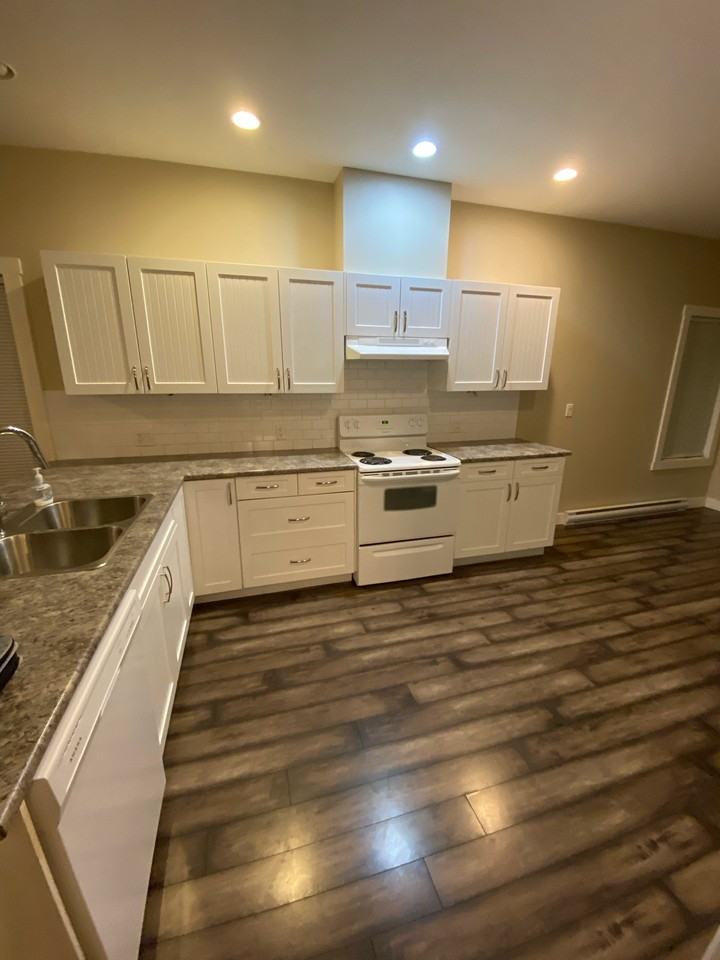 11022 102 Ave #11022 - Photo 3 of 16