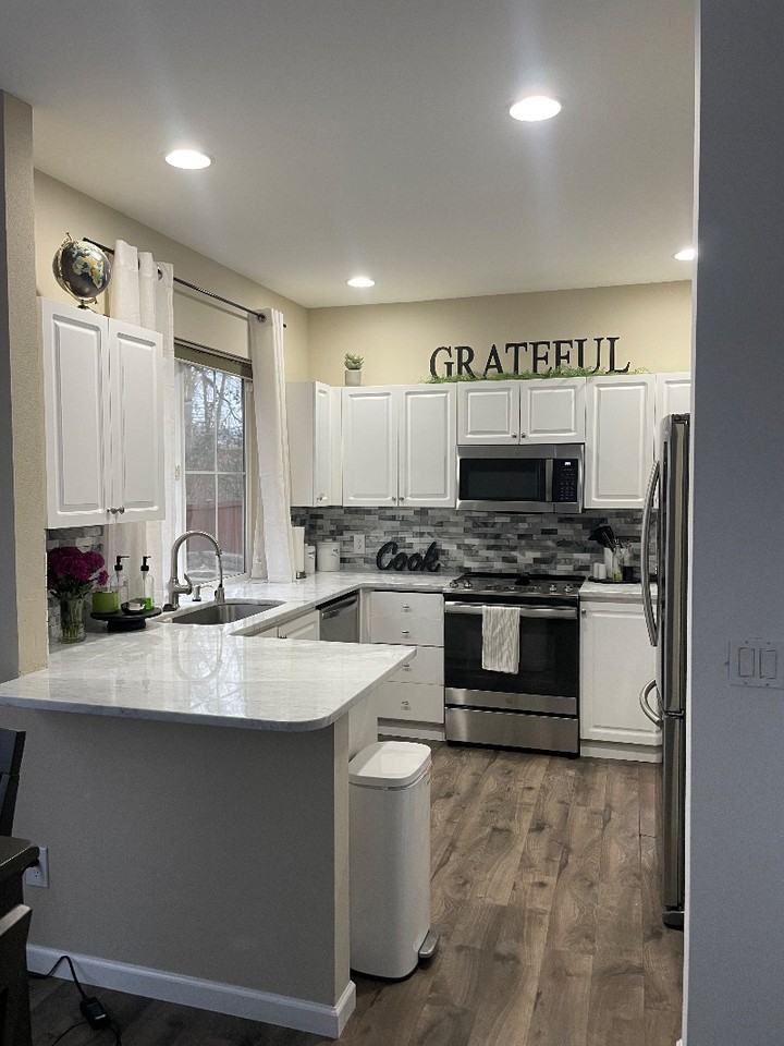 23107 50th Avenue South - Photo 3 of 18