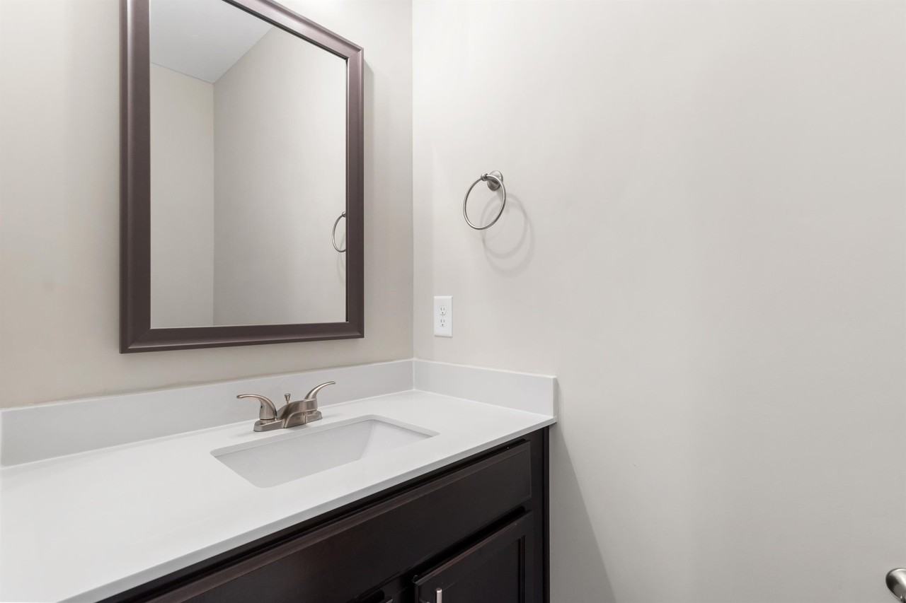 203 Copeland Road - 6BLDG A #6 - Photo 7 of 17
