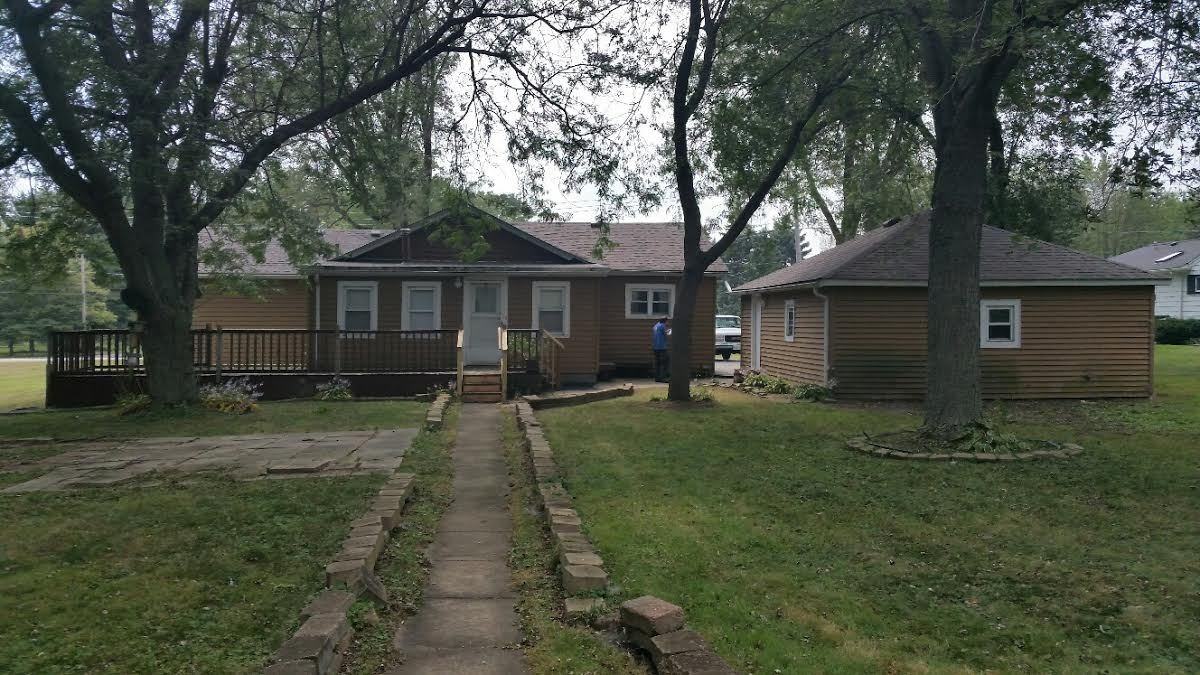 169 E 34th St - Photo 3 of 4