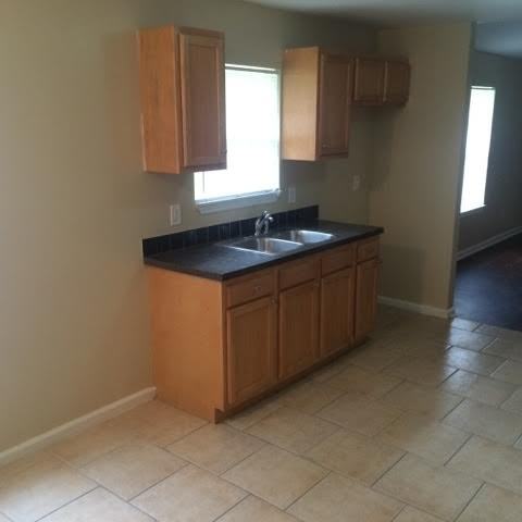 8905 2nd Ave - Photo 3 of 12