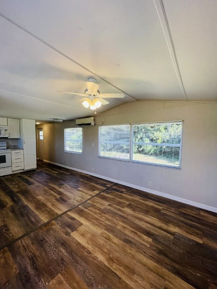 7607 Ebson Dr - Photo 3 of 25