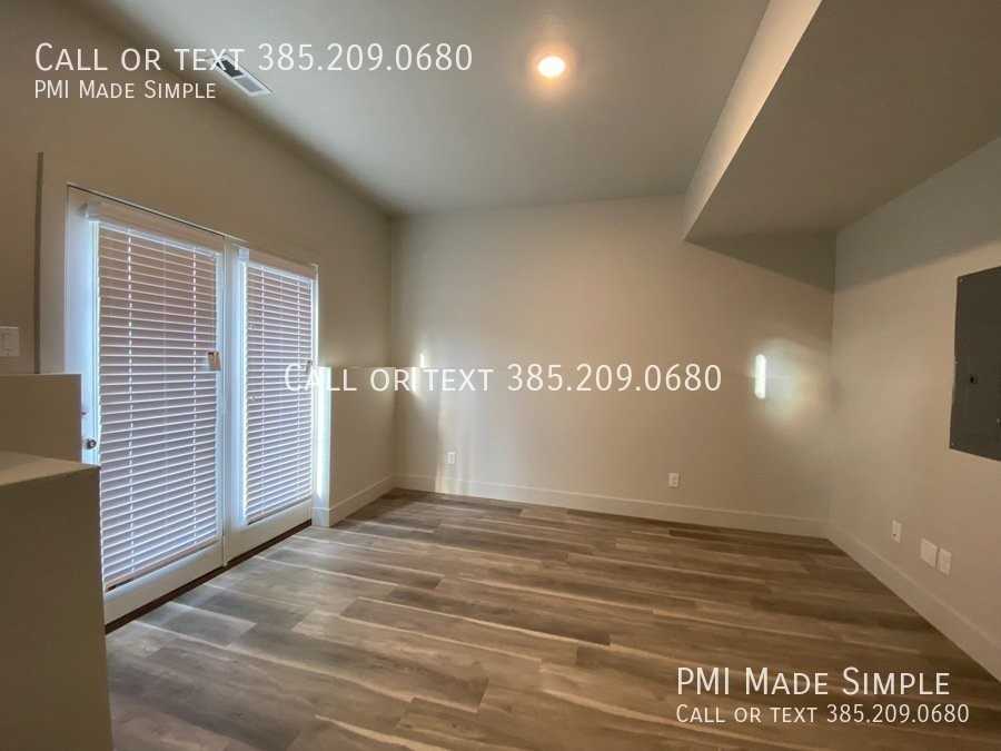 1035 E 1020 S - Photo 3 of 20
