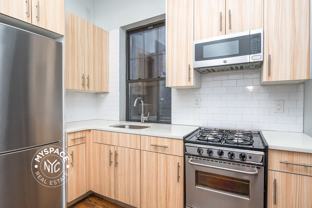 1719 Gates Ave #2R - Photo 1 of 1