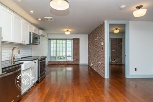 31 Brooklyn Ave #1D - Photo 1 of 1