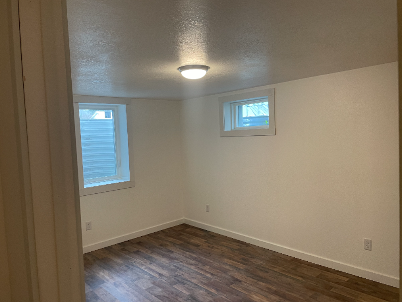 2145 S 11th St W #B - Photo 6 of 10