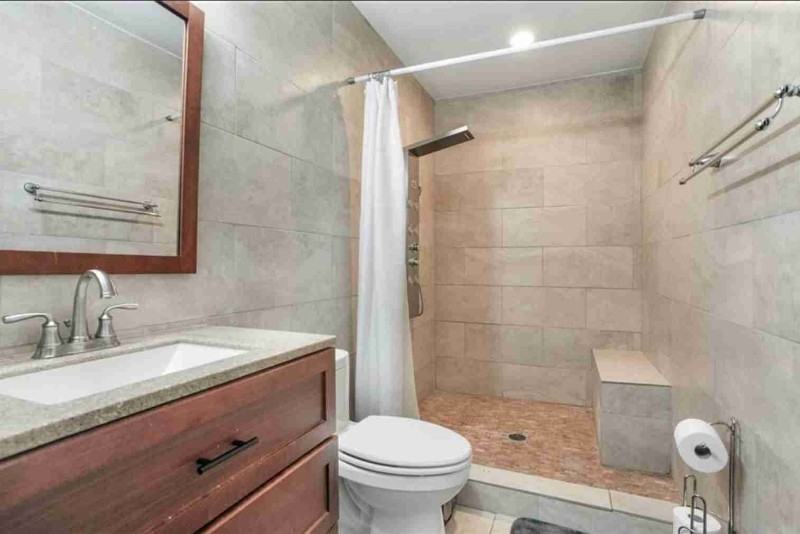 3303 Elysian Fields Ave - Photo 2 of 2