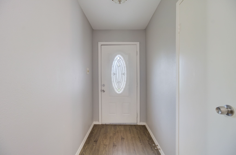 13614 Larkbrook Street - Photo 4 of 29