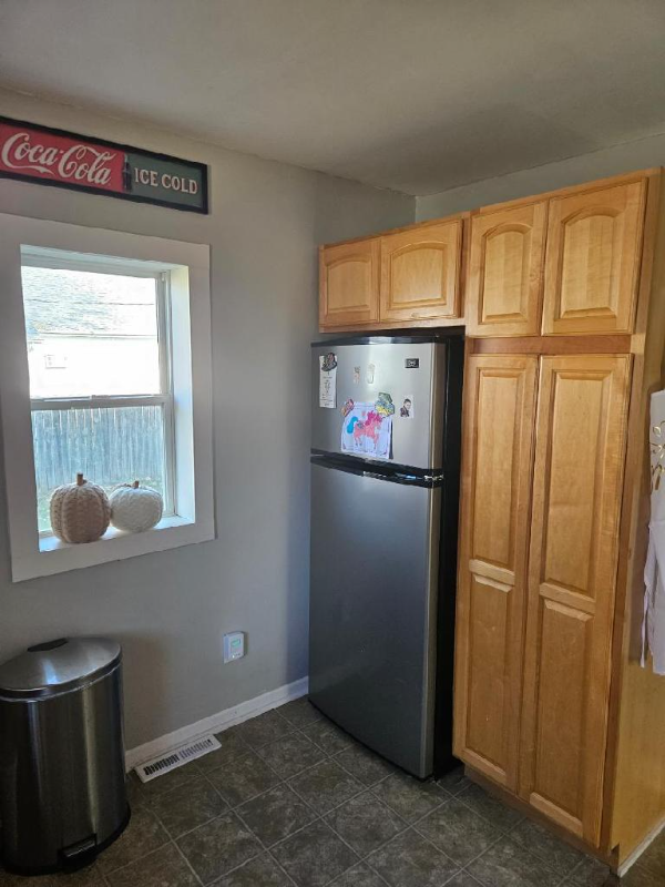 414 N 3rd St - Photo 3 of 12