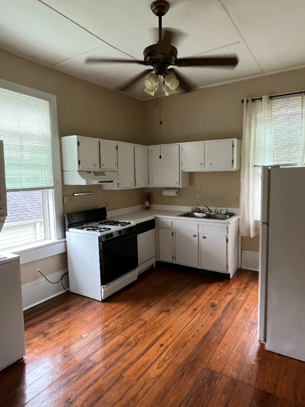 1023 Upperline St - Photo 3 of 11