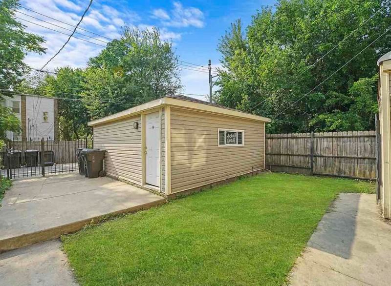 6430 S Green St #2 - Photo 3 of 12