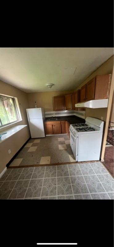 7922 Echols Ave - Photo 3 of 9