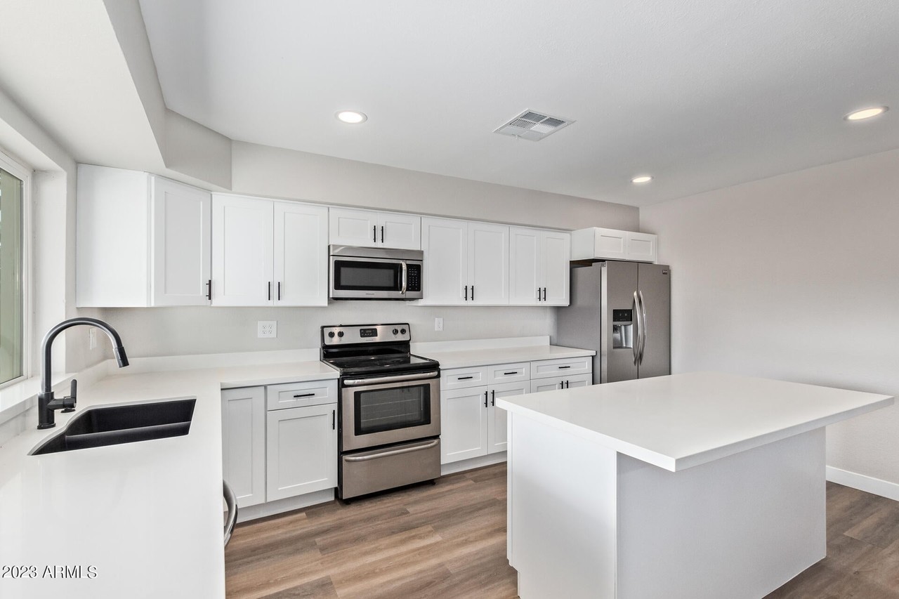 5909 West Elm Street #1 - Photo 4 of 19