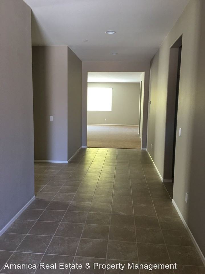 4739 Palmilla Dr - Photo 2 of 13