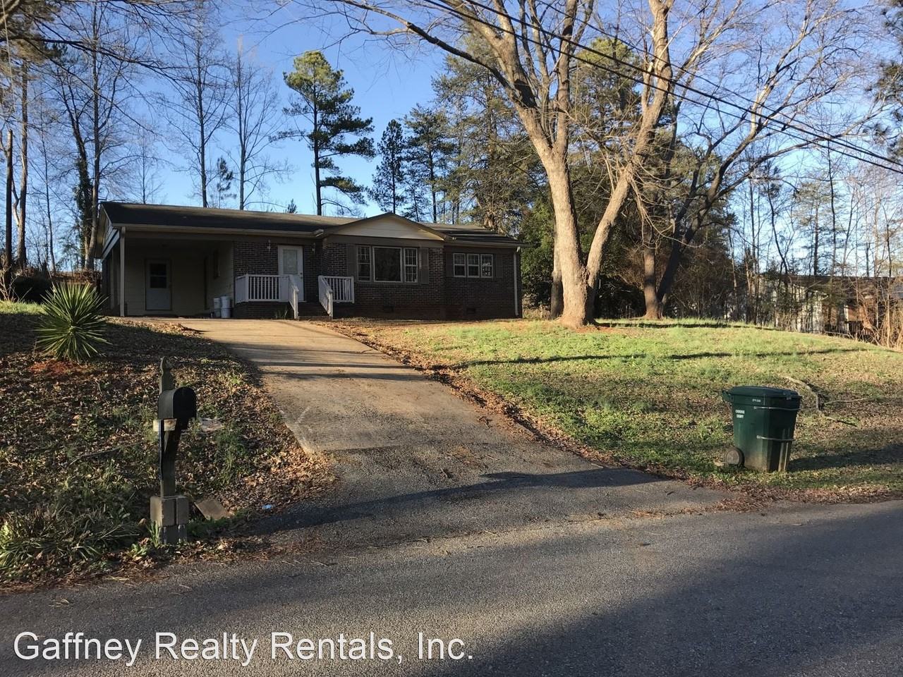 137 Stagecoach Rd - Photo 3 of 31