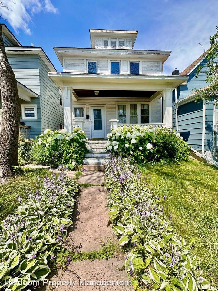 927 E 8th St Apartments in East End, Duluth, MN 55805 Zumper