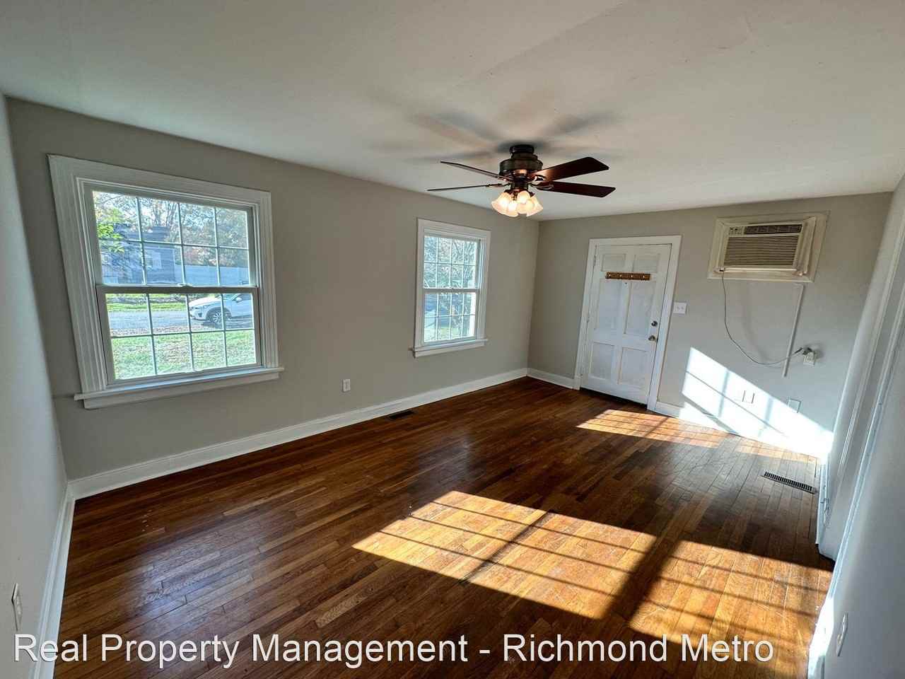 1025 Blandy Ave - Photo 3 of 15