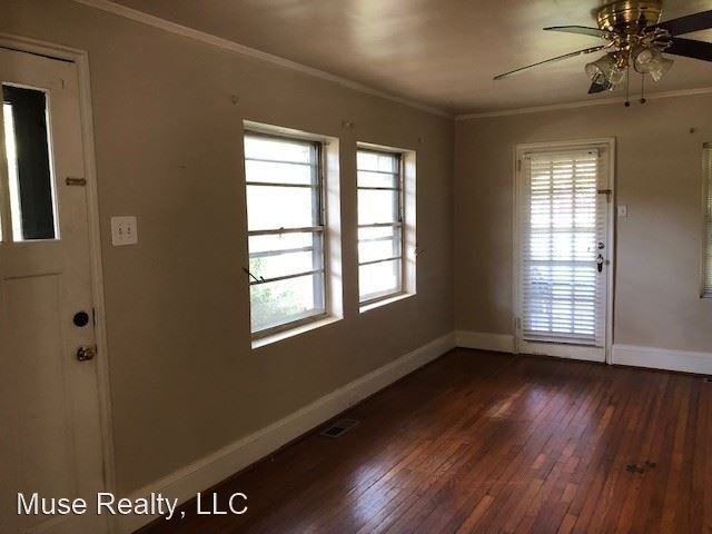 217 Wiley Ave - Photo 2 of 10