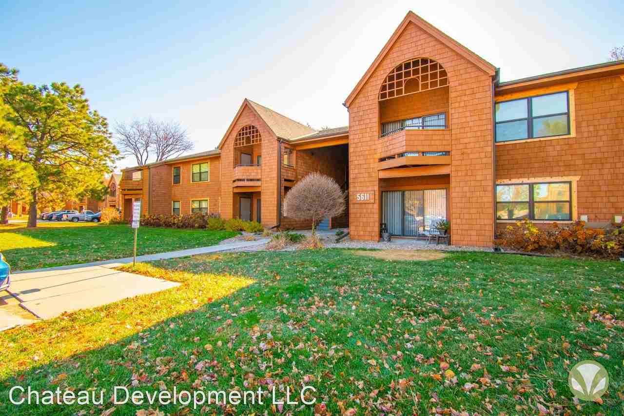 Adriana Court 56th & Holdrege Streets - Photo 2 of 6