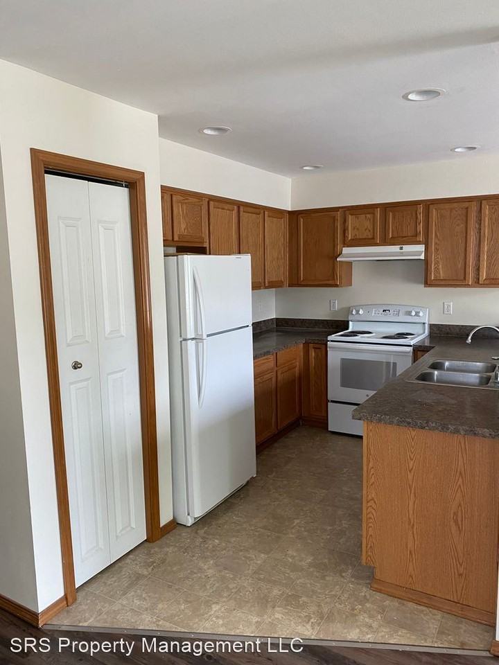205 - 211 Thompson Lane - Photo 3 of 11