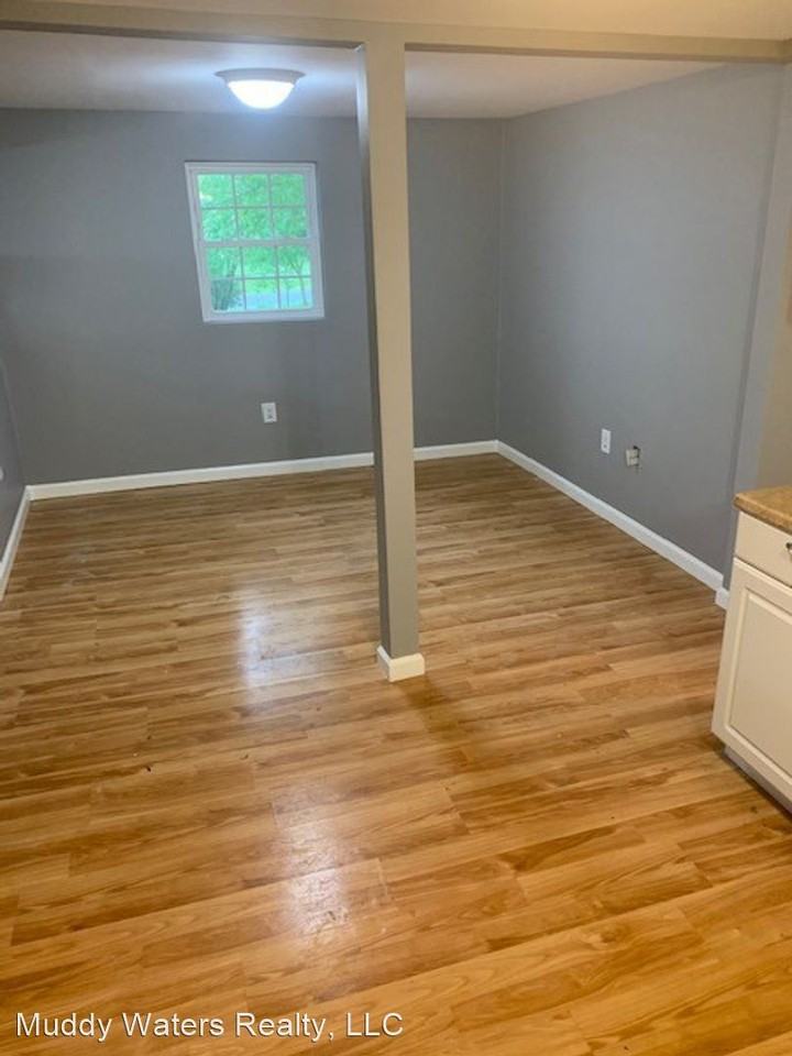 116 Long St - Photo 3 of 11