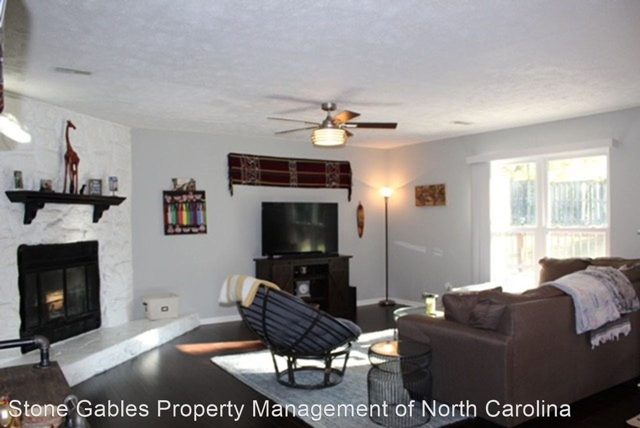 6911 Wickersham Dr - Photo 3 of 32