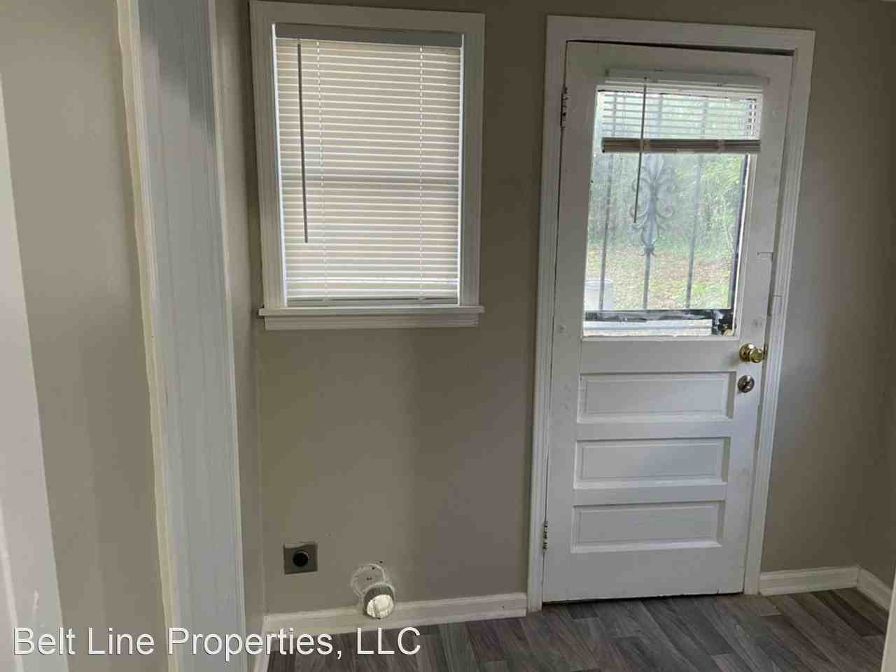 559 Josephine St - Photo 2 of 9