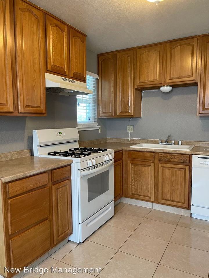 6024 Jackson Ave - Photo 2 of 9