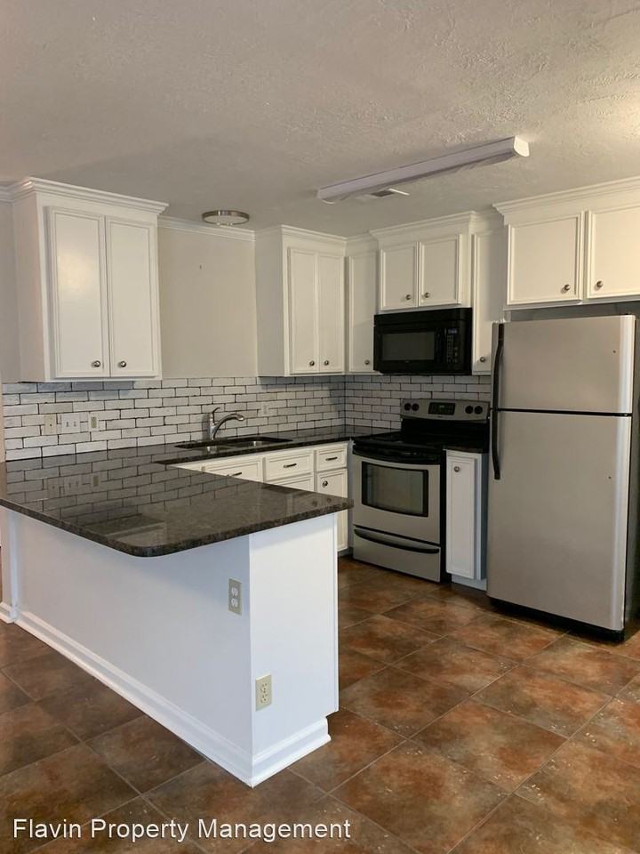 305 Woodruff Street - Photo 2 of 9