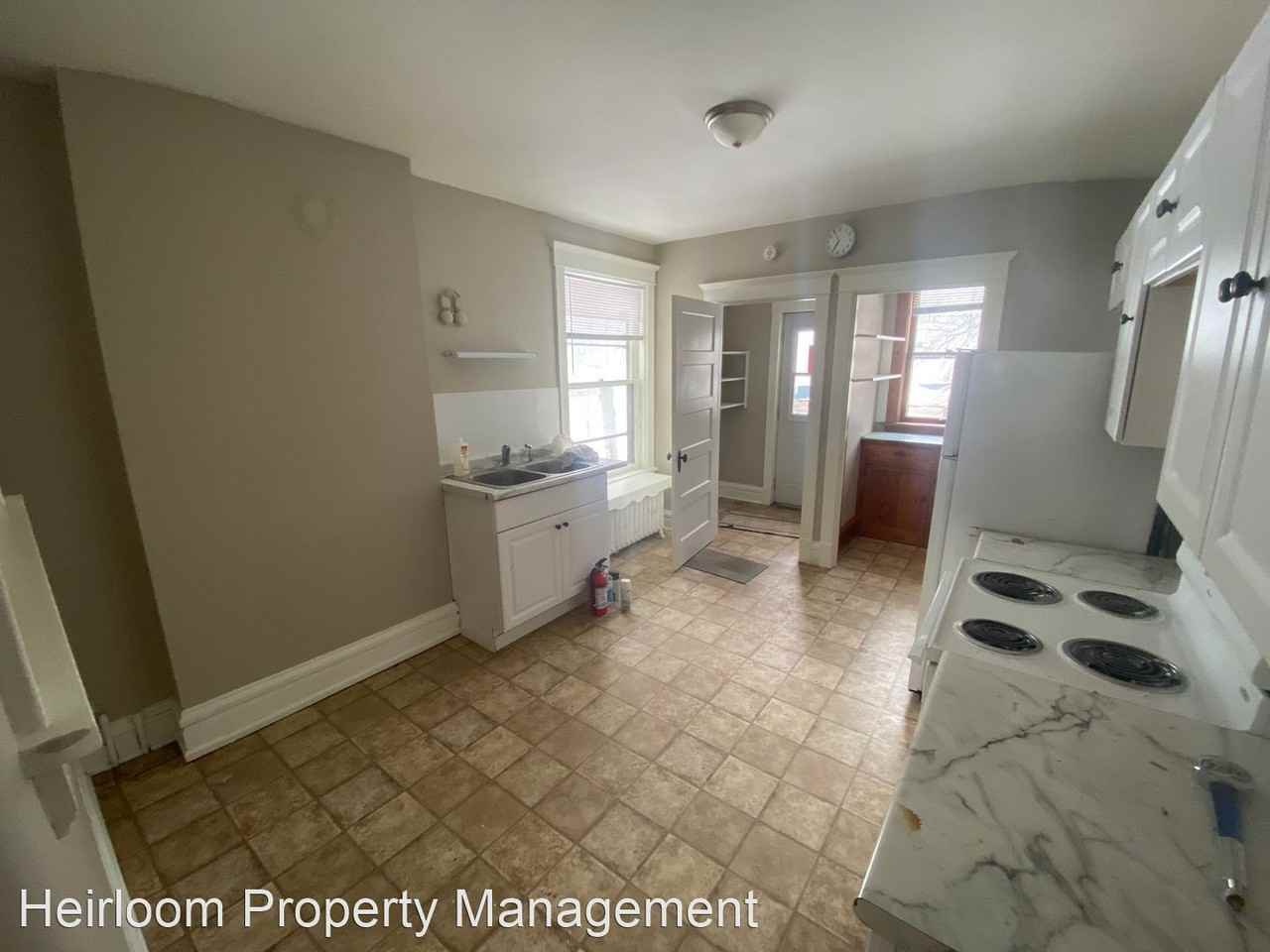 2105 - 2107 E 5th St - Photo 2 of 26