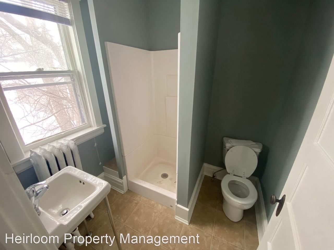 2105 - 2107 E 5th St - Photo 3 of 26