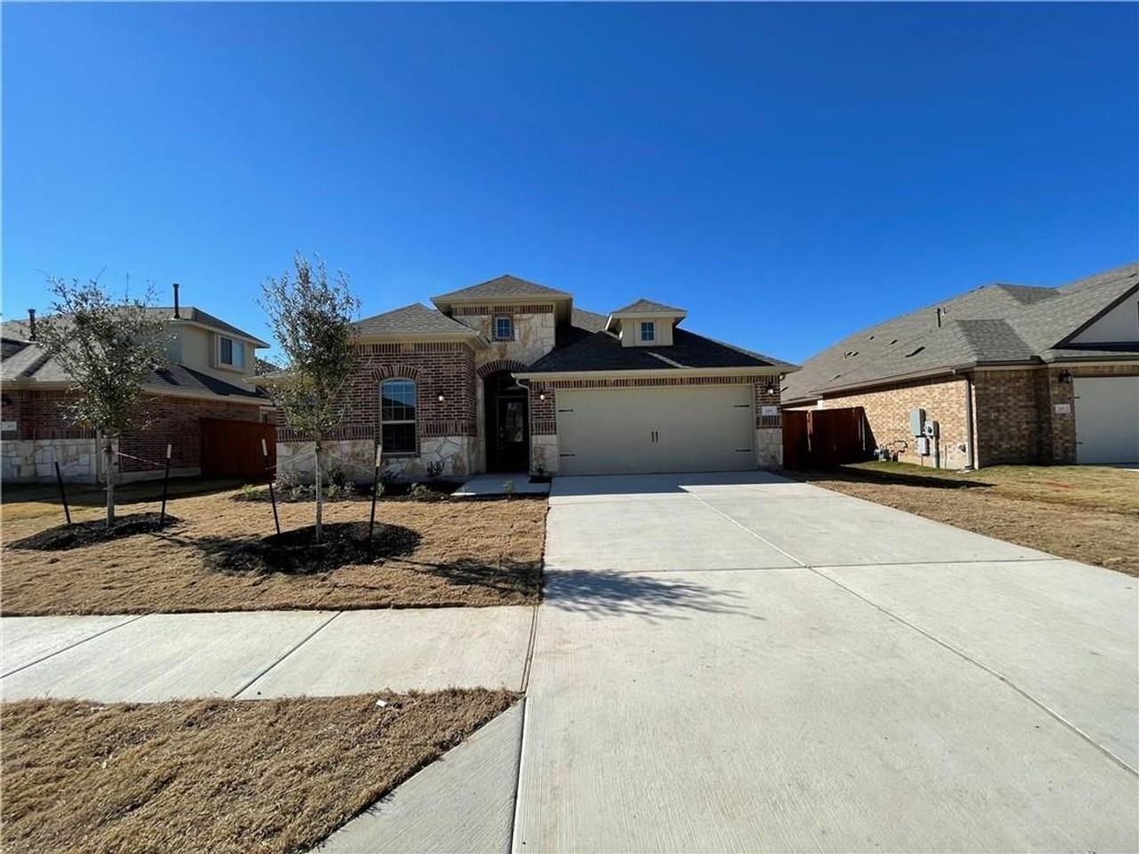 205 Baralo St - Photo 2 of 37