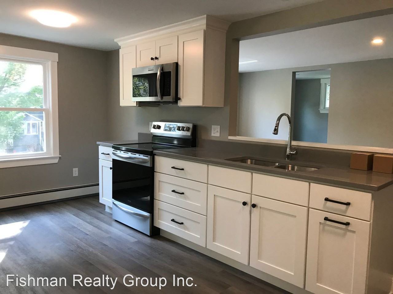 30 W. Elm Apartments 30 W Elm St, Yarmouth, ME 04096 Zumper