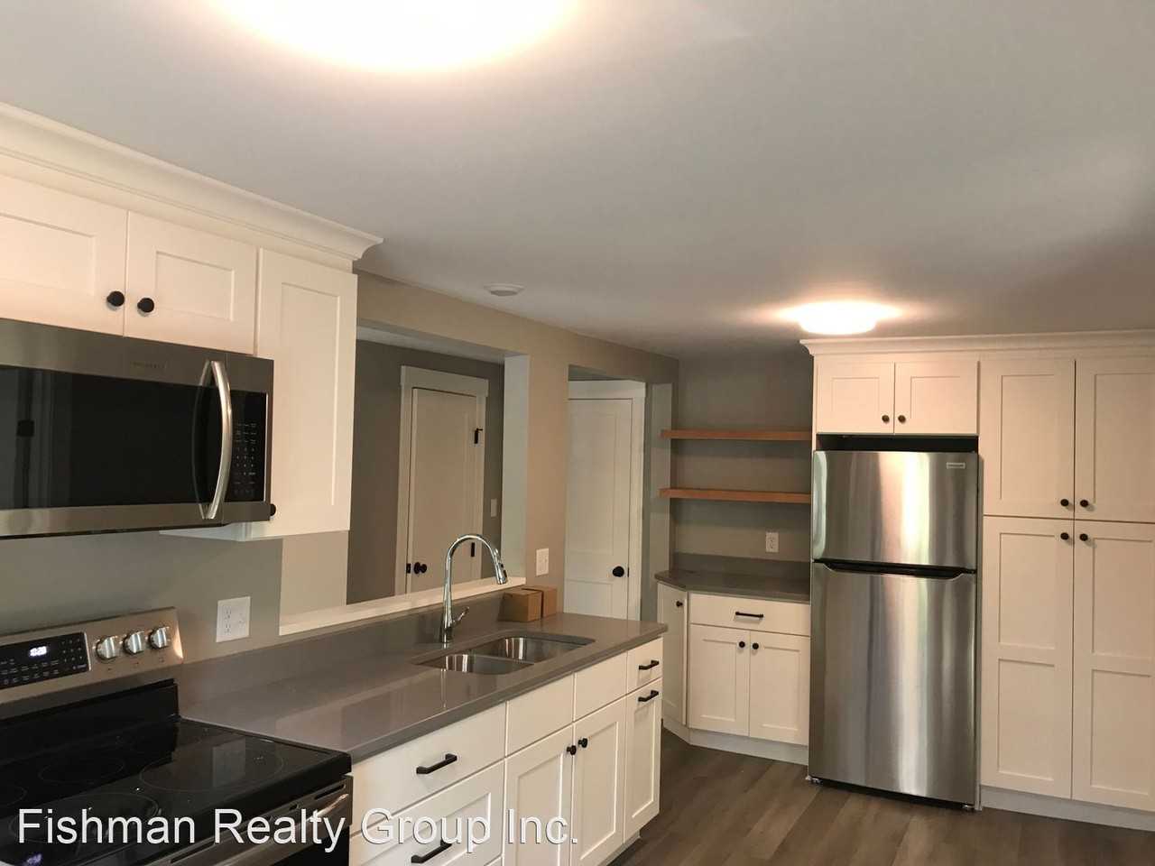 30 W. Elm - Photo 2 of 13