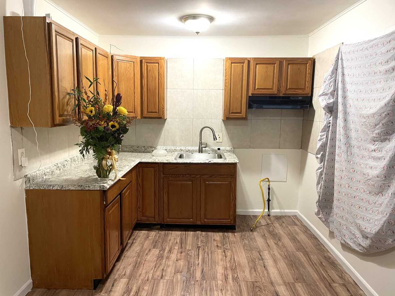 748 Doane Ave - Photo 2 of 14