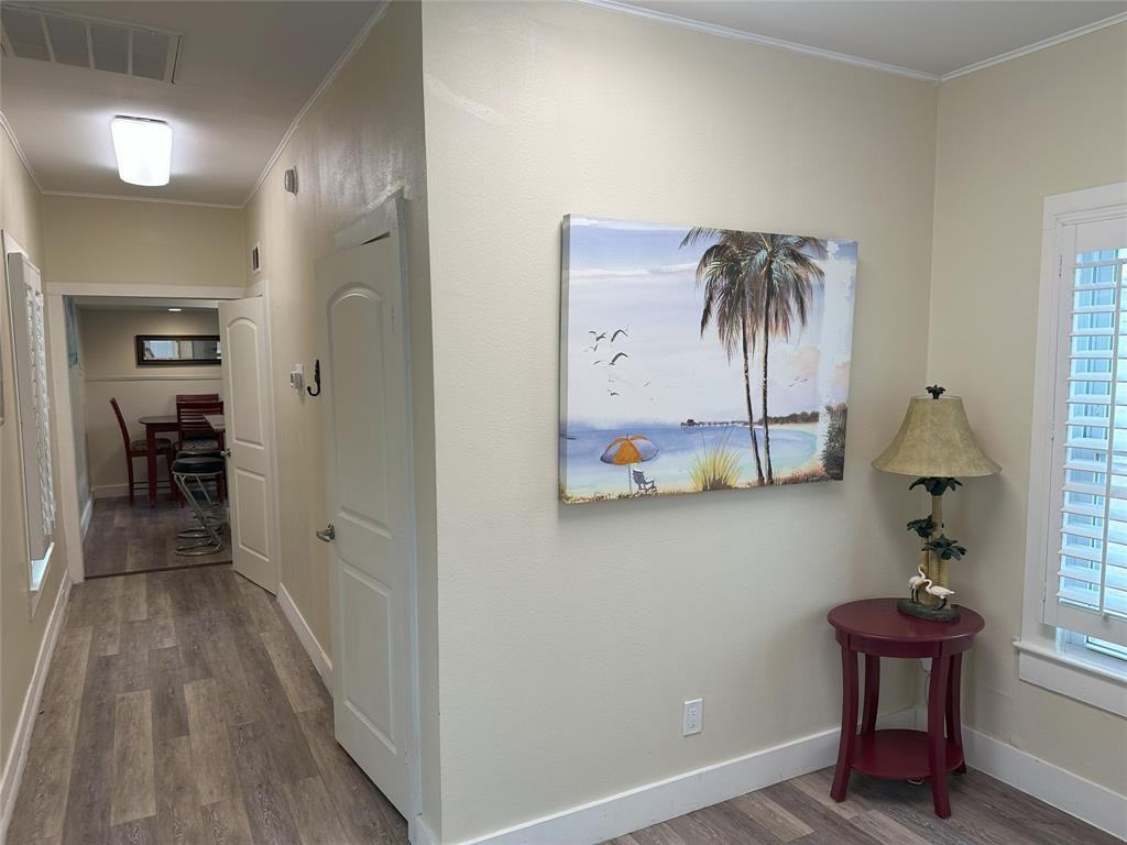 5312 Avenue S - Photo 3 of 15