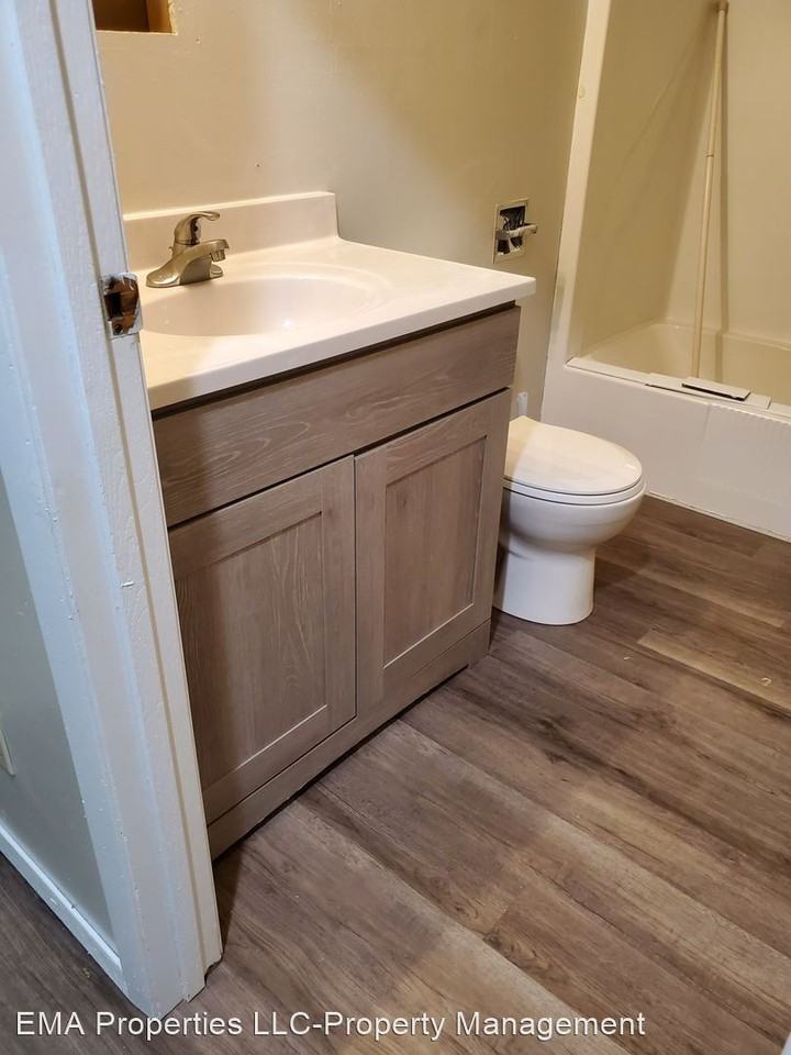 407 E 13th Ave - Photo 3 of 7