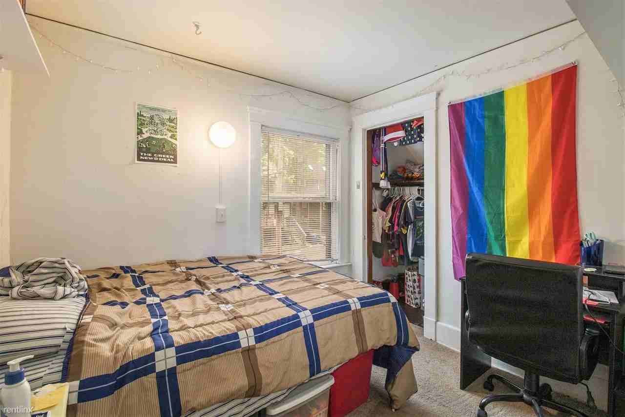 509 Sauer Ct - Photo 3 of 6