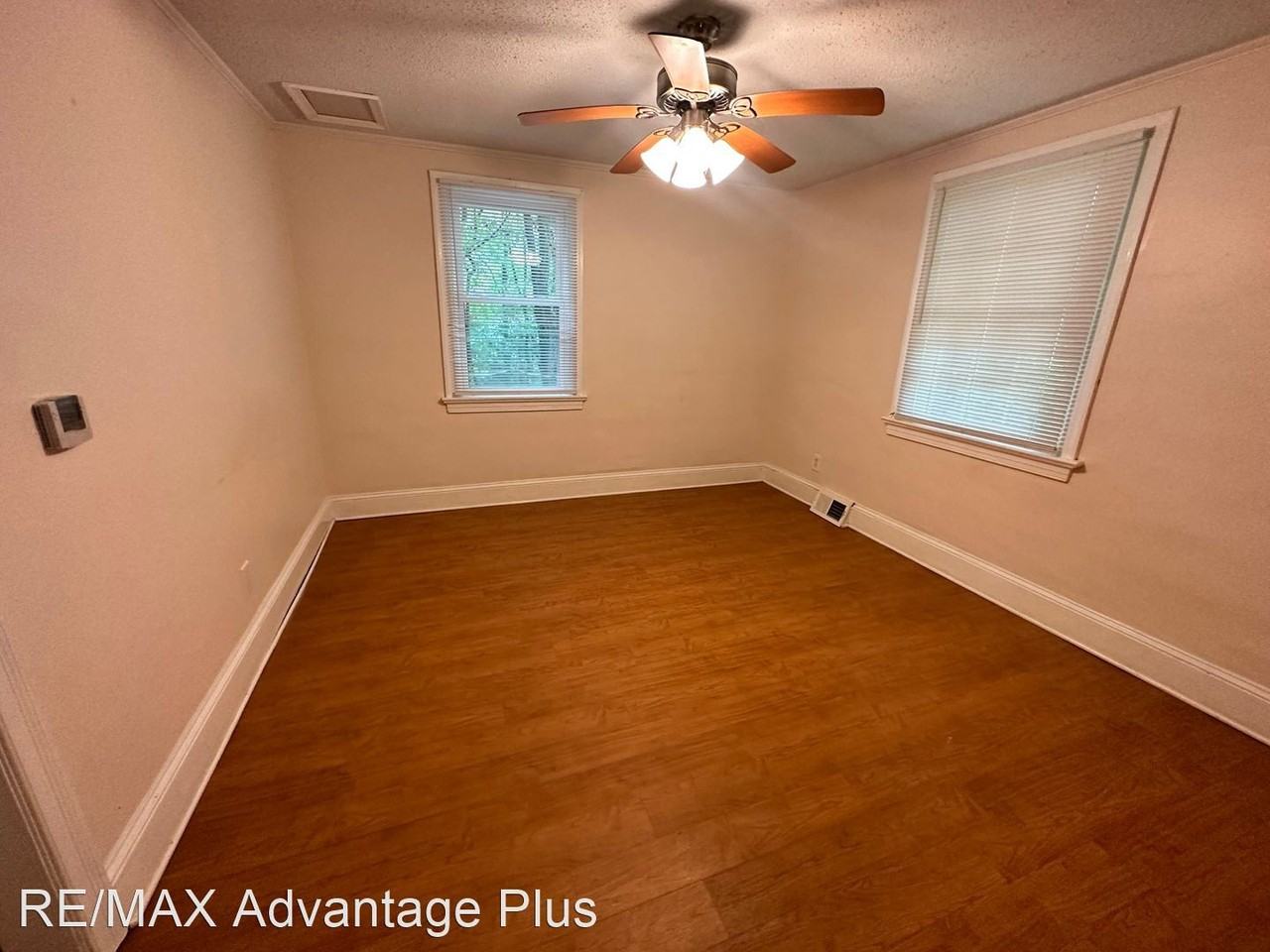 417 Putney Street - Photo 3 of 10