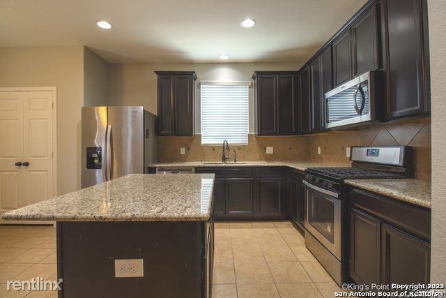 1447 Kedros - Photo 2 of 10