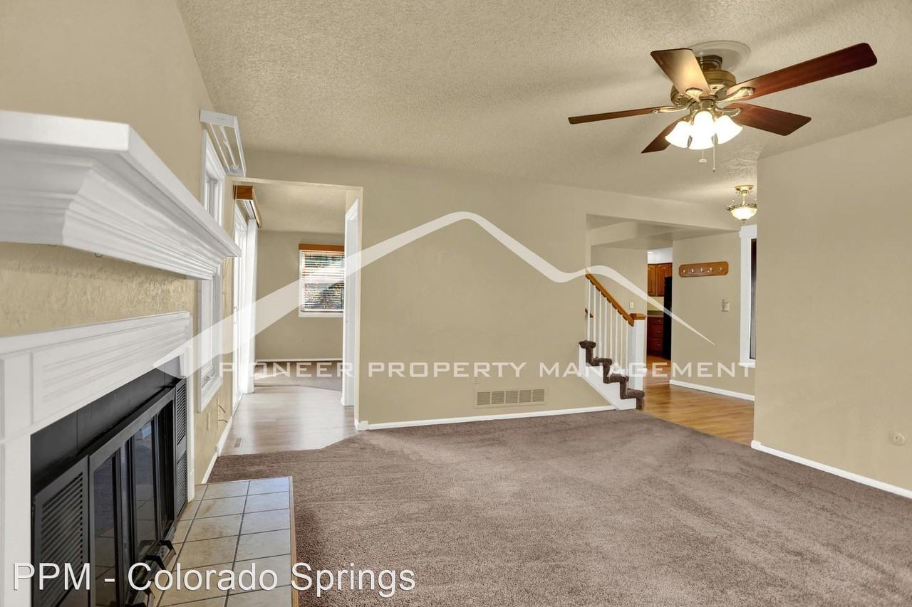 18241 E Crestline Cir - Photo 3 of 29