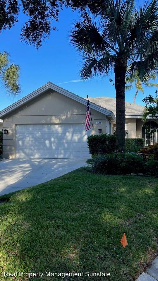 2015 Bedford Dr - Photo 2 of 20